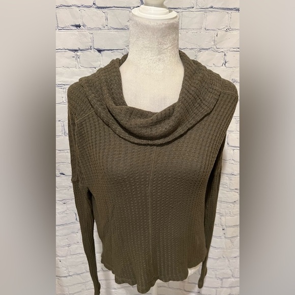 Lucky Brand Women’s Cowl Neck Waffle Knit Sweater Olive Color High-Low Hem Small - Picture 2 of 7